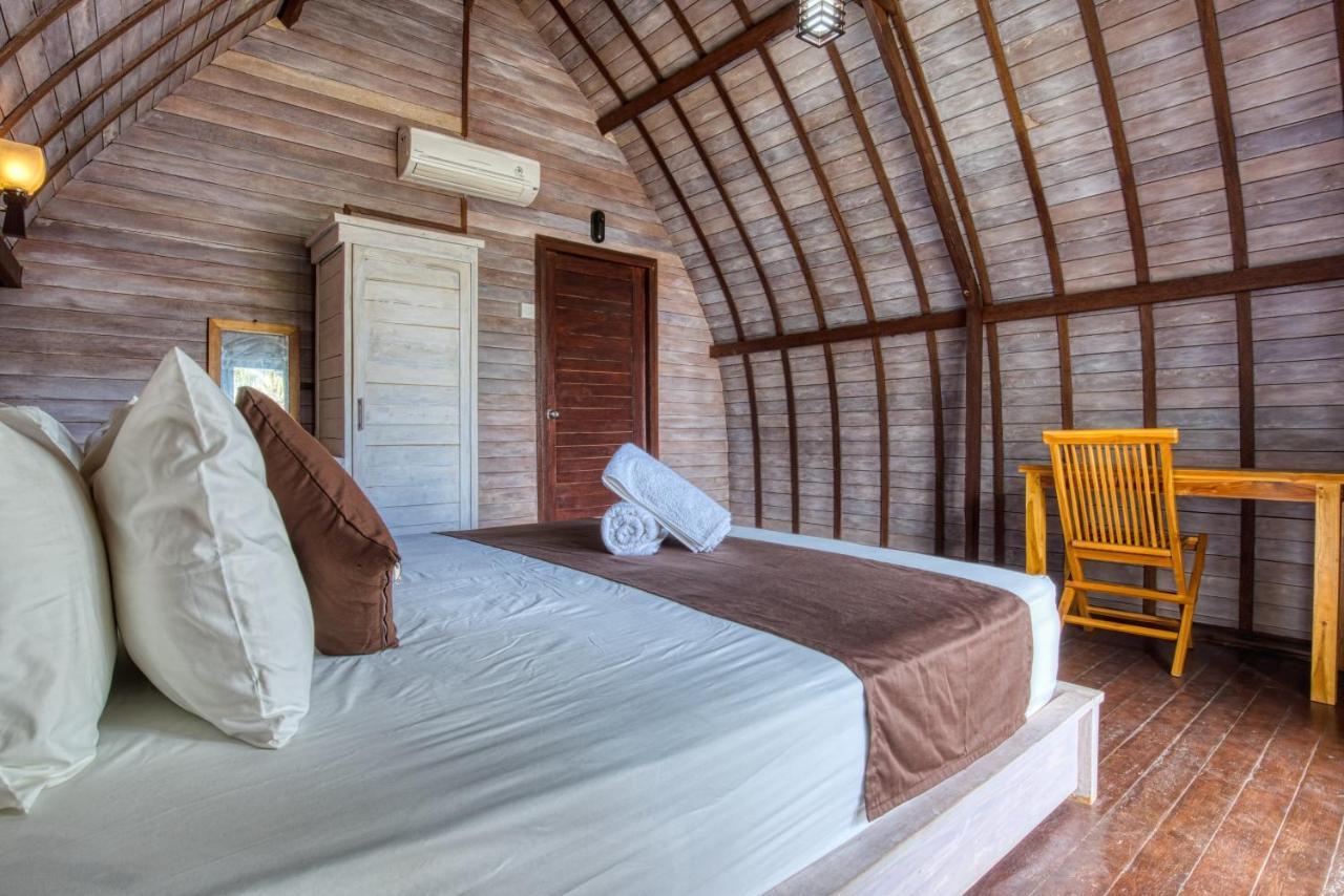 Megaland Bungalow Batununggul エクステリア 写真