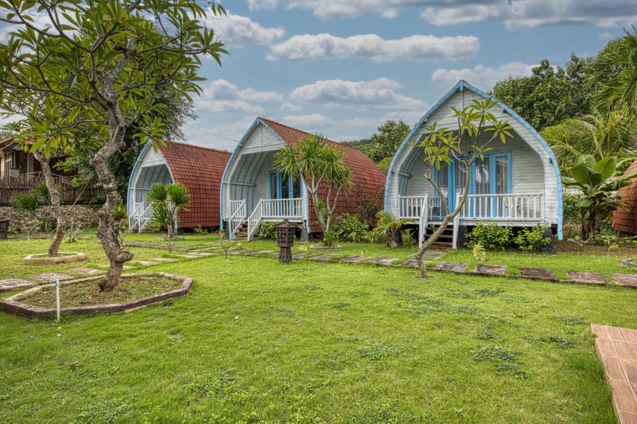 Megaland Bungalow Batununggul エクステリア 写真