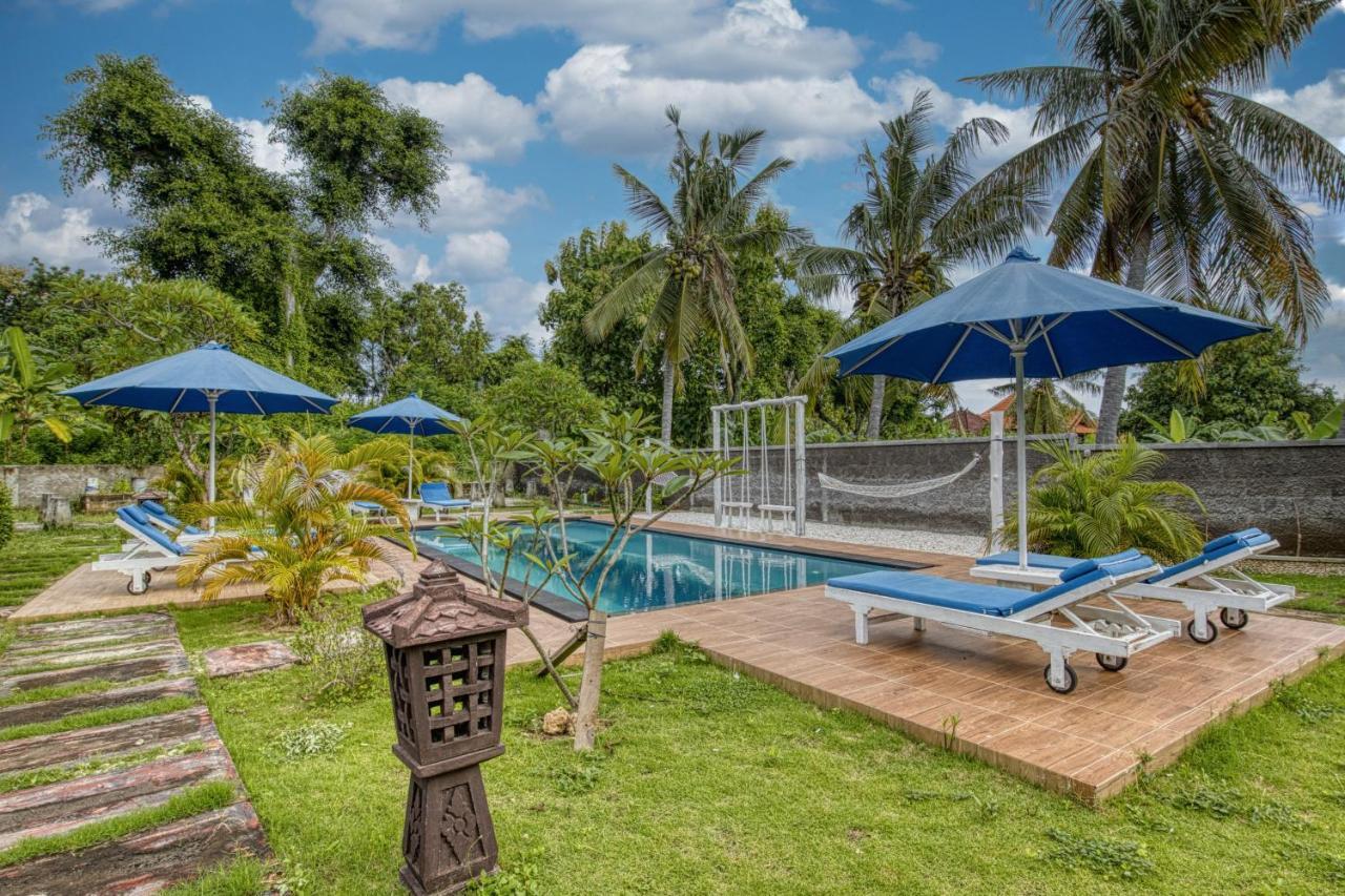 Megaland Bungalow Batununggul エクステリア 写真